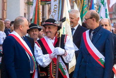 Uczestnicy uroczystości z okazji 40. rocznicy rejestracji NSZZ Rolników Indywidualnych „Solidarność” –  Warszawa, 27 czerwca 2021. Fot. Sławek Kasper (IPN)