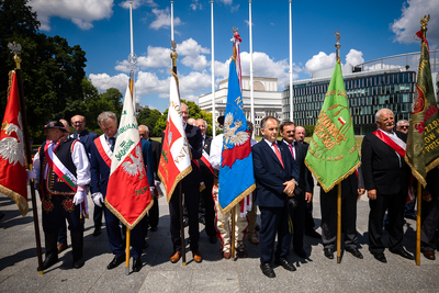 Złożenie wieńców przy Grobie Nieznanego Żołnierza – 27 czerwca 2021. Fot. Sławek Kasper (IPN)