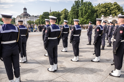 Uroczystość przekazania obowiązków przez gen. dyw. Roberta Głąba nowemu Dowódcy Garnizonu Warszawa – 30 czerwca 2021. Fot. Sławek Kasper (IPN)