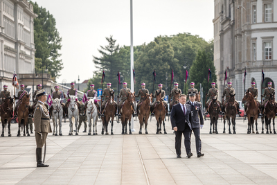 Uroczystość przekazania obowiązków przez gen. dyw. Roberta Głąba nowemu Dowódcy Garnizonu Warszawa – 30 czerwca 2021. Fot. Sławek Kasper (IPN)