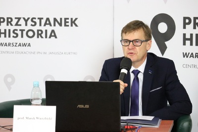 Prof. Marek Wierzbicki (dyrektor BBH IPN) podczas konferencji naukowej „Czas okupacji i zniewolenia. Żydzi i Polacy w obliczu totalitaryzmów 1939–1956” – Warszawa, 6 lipca 2021. Fot. Aleksandra Wierzchowska (IPN)