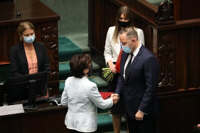 Ślubowanie prezesa Instytutu Pamięci Narodowej dr. Karola Nawrockiego w Sejmie – 23 lipca 2021. Fot. Kancelaria Sejmu/Rafał Zambrzycki