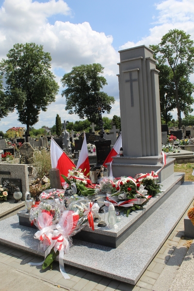 Mogiła zbiorowa  Fot. OBUWiM w Lublinie.