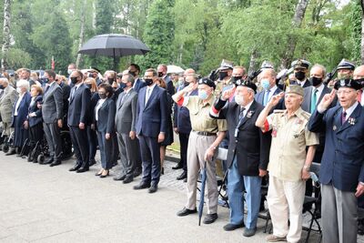 Uroczystości pod pomnikiem Gloria Victis na Powązkach – 1 sierpnia 2021. Fot. Mateusz Glinka-Rostkowski (UdSKiOR)