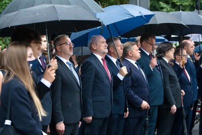 Uroczystość przy pomniku Polskiego Państwa Podziemnego i Armii Krajowej – 1 sierpnia 2021. Fot. Sławek Kasper (IPN)