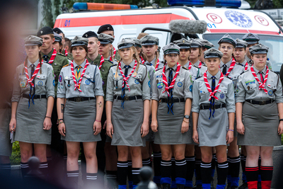 Uroczystość przy pomniku Polskiego Państwa Podziemnego i Armii Krajowej – 1 sierpnia 2021. Fot. Sławek Kasper (IPN)