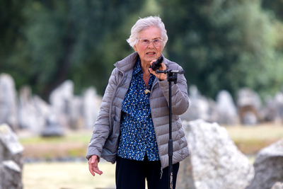 Ada Krystyna Willenberg, wdowa po Samuelu Willenbergu – najdłużej żyjącym uczestniku buntu w Treblince – Treblinka, 2 sierpnia 2021. Fot. Sławek Kasper (IPN)