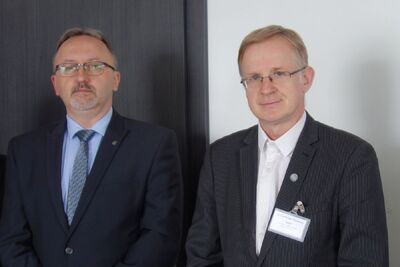 Wiceprezes Instytutu Pamięci Narodowej dr hab. Karol Polejowski i dr Arunas Bubnys – dyr. generalny Centrum Badania Ruchu Oporu i Ludobójstwa Mieszkańców Litwy w Wilnie – 2 sierpnia 2021. Fot. Paulina Rastawiecka (IPN)