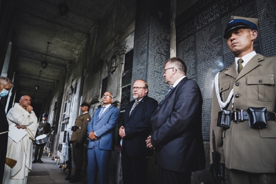 Odsłonięcie tablicy poświęconej Najmłodszym Bohaterom Powstania Warszawskiego – fot. MN/BUWiM