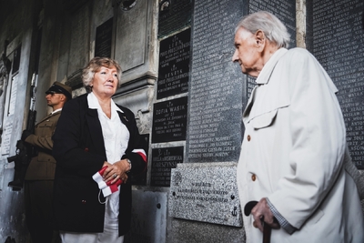 Odsłonięcie tablicy poświęconej Najmłodszym Bohaterom Powstania Warszawskiego – fot. MN/BUWiM