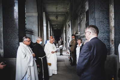 Odsłonięcie tablicy poświęconej Najmłodszym Bohaterom Powstania Warszawskiego – fot. MN/BUWiM