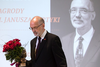 Prof. Andrzej Nowak – laureat IV edycji konkursu o Nagrodę im. Janusza Kurtyki – Sulejówek, 28 sierpnia 2021. Fot. Sławek Kasper (IPN)