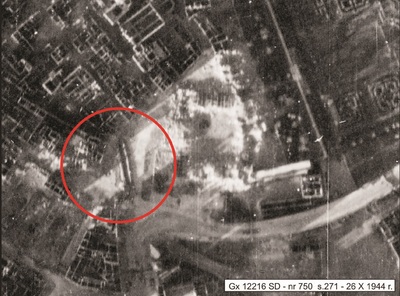 Niemieckie zdjęcie lotnicze z 26 października 1944 r