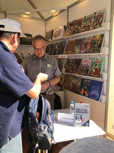 Dr Kazimierz Krajewski. Warszawskie Targi Książki – 9–12 września 2021. Fot. IPN