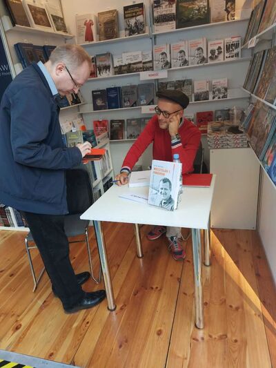 Dr Michał Przeperski. Warszawskie Targi Książki – 9–12 września 2021. Fot. IPN