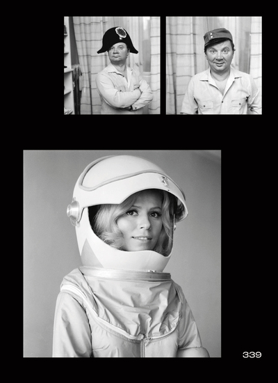 Strona z albumu „Centralna Agencja Fotograficzna 1951–1991”