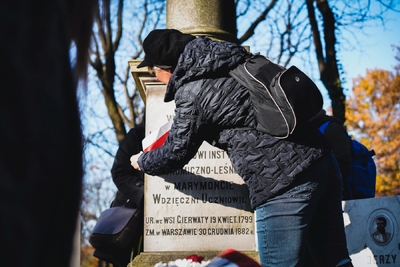 Oznaczone mogiły na Cmentarzu Powązkowskim – fot. MN/BUWiM