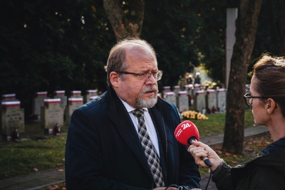 „Zapal znicz na grobie Weterana” –  Cmentarz Wojskowy na Powązkach, fot. MN/BUWiM