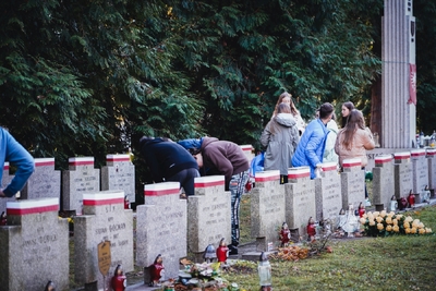 „Zapal znicz na grobie Weterana” –  Cmentarz Wojskowy na Powązkach, fot. MN/BUWiM