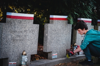 „Zapal znicz na grobie Weterana” –  Cmentarz Wojskowy na Powązkach, fot. MN/BUWiM