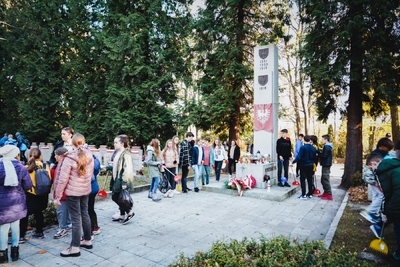 "Zapal znicz na grobie Weterana” –  Cmentarz Wojskowy na Powązkach, fot. MN/BUWiM