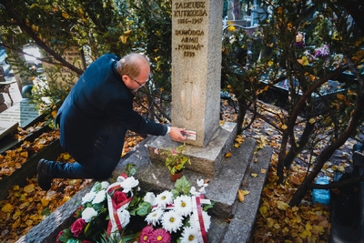 "Zapal znicz na grobie Weterana” –  Cmentarz Wojskowy na Powązkach, fot. MN/BUWiM