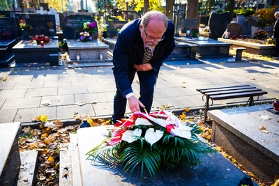 Zapal znicz na grobie Weterana” –  Cmentarz Wojskowy na Powązkach, fot. MN/BUWiM