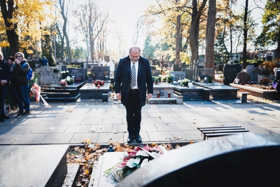 Zapal znicz na grobie Weterana” –  Cmentarz Wojskowy na Powązkach, fot. MN/BUWiM