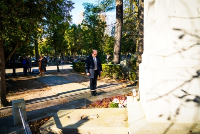 Zapal znicz na grobie Weterana” –  Cmentarz Wojskowy na Powązkach, fot. MN/BUWiM