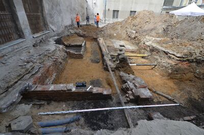 Prace poszukiwawcze na terenie Aresztu Śledczego przy ul. Rakowieckiej w Warszawie