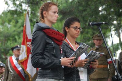 Młodzież ze Szkół Augustowa i Sejn czyta wiersze Herberta