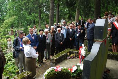 Uroczystości w Kolonii Wileńskiej, miejscu działań 3 Wileńskiej Brygady AK „Szczerbca”. O akcji opowiada sanitariuszka, mjr S. Kociełowicz