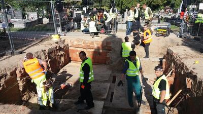 Prace poszukiwawcze na Łączce (fot. K. Szwagrzyk)