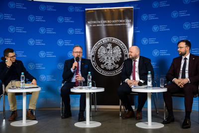 Debata „»Dla oczyszczenia terenu z band«. »Ludowe« Wojsko Polskie przeciwko żołnierzom polskiego podziemia niepodległościowego” – 1 marca 2022. Fot. Sławek Kasper (IPN)