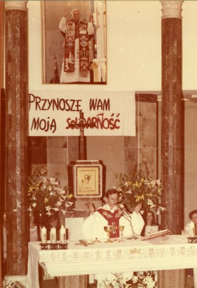 Msze za Ojczyznę gromadziły tłumy wiernych