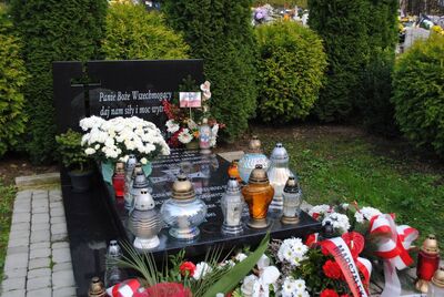 Prezes IPN złożył kwiaty na grobach żołnierzy NSZ