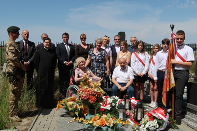 "Tobie Polsko" – uroczystość oznaczenia grobu śp. ppor. Elżbiety i śp. ppor. Franciszka Lubosów – Gliwice, 20 czerwca 2022