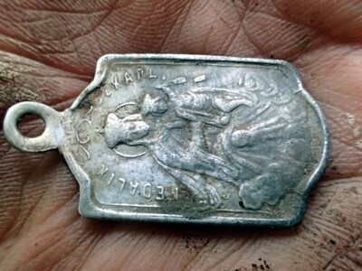 Szkaplerz Matki Bożej z Dzieciątkiem. Fot. OIPN Rzeszów