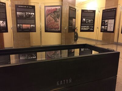 „They were shot in the back of their head” – wystawa o zbrodni katyńskiej