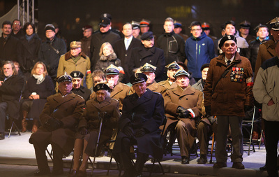 Uroczystości przed Grobem Nieznanego Żołnierza – 1 marca 2017 (fot. Marcin Jurkiewicz/IPN)