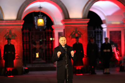 Uroczystości przed Grobem Nieznanego Żołnierza – 1 marca 2017 (fot. Marcin  Jurkiewicz/IPN)