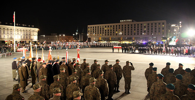 Uroczystości przed Grobem Nieznanego Żołnierza – 1 marca 2017 (fot. Marcin Jurkiewicz/IPN)
