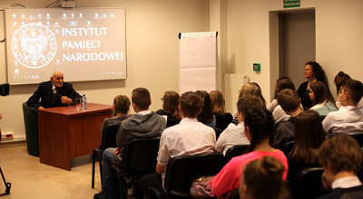 Europejski Dzień Pamięci o Sprawiedliwych-spotkanie Eugeniusza Szylara z młodzieżą – Warszawa, 6 marca 2017 (fot. Marcin Jurkiewicz)