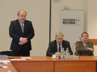 Głos zabiera dyrektor Biura Upamiętniania Walk i Męczeństwa Adam Siwek