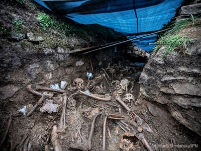Prace poszukiwawcze prowadzone przez IPN na terenie obecnego Muzeum Gross-Rosen w Rogoźnicy. Fot. IPN