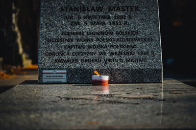 "Zapal znicz na grobie Weterana" 2022 – fot. MN/BUWiM