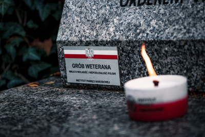 "Zapal znicz na grobie Weterana" 2022 – fot. MN/BUWiM
