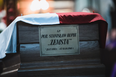 Ceremonia pogrzebowa por. Stanisława Kopika ps. „Zemsta” – fot. MN/BUWiM IPN