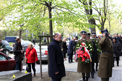 Uroczystości w 74. rocznicę powstania w getcie (fot. Marcin Jurkiewicz / IPN)