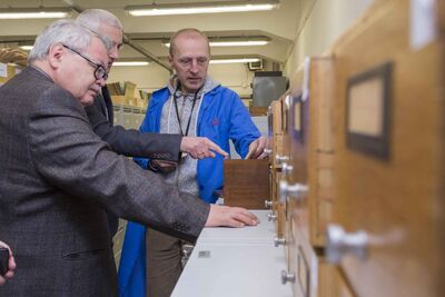 Prof. Rudolf Pichoja, dr Stanisław Koller i Janusz Piwowar. Fot. Katarzyna Adamów (Archiwum IPN)